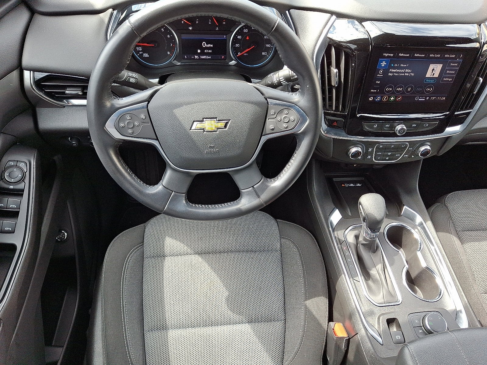 2022 Chevrolet Traverse LT Cloth