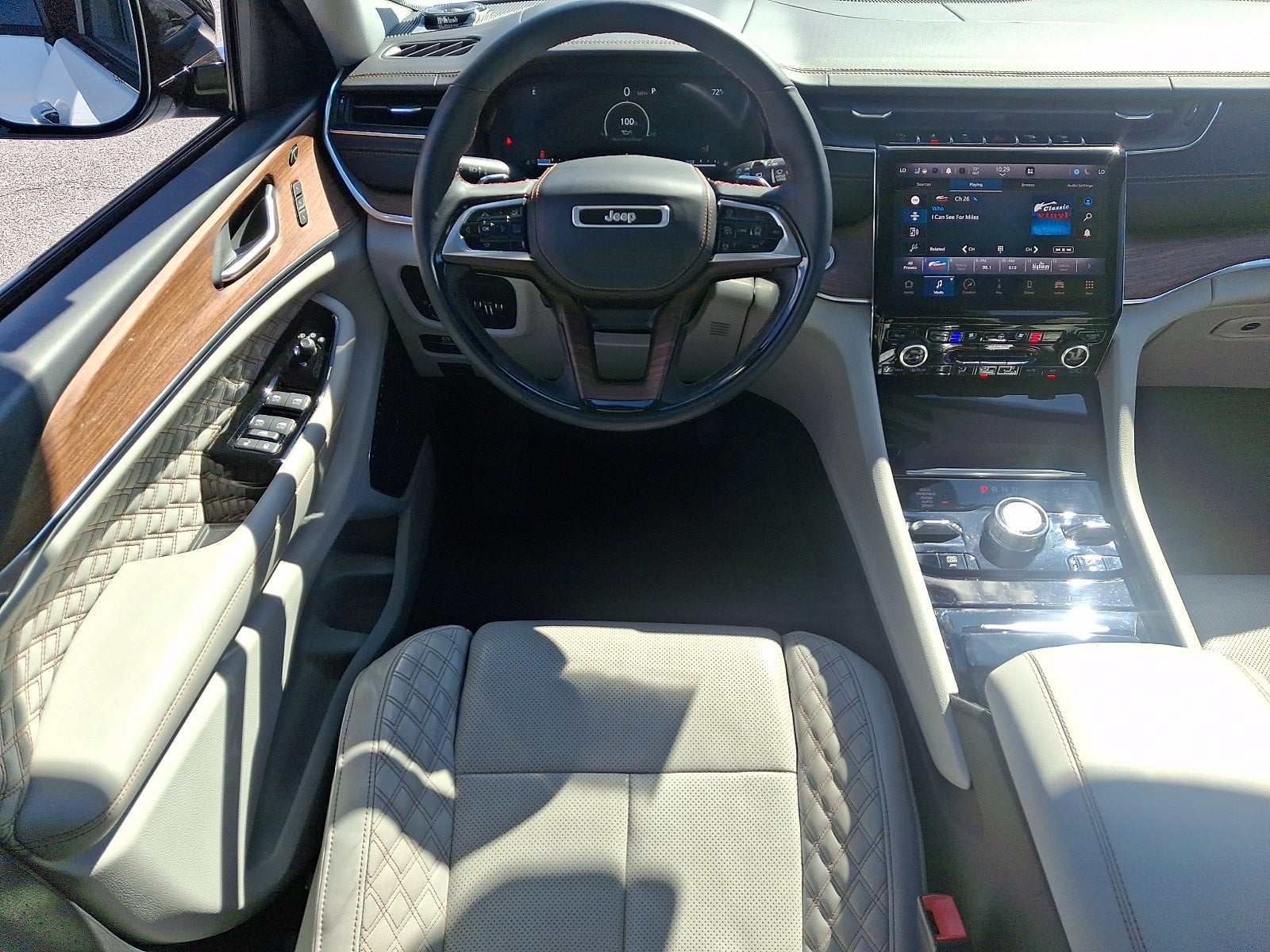 2022 Jeep Grand Cherokee Summit