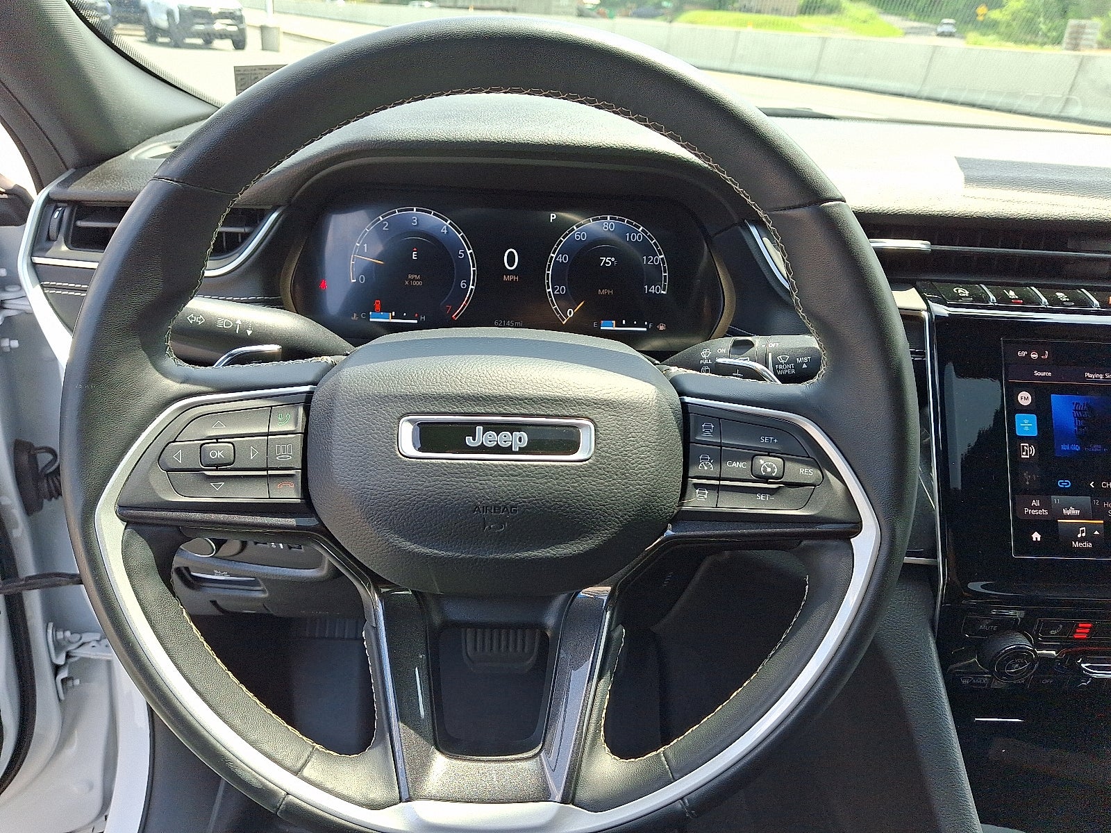 2022 Jeep Grand Cherokee L Altitude