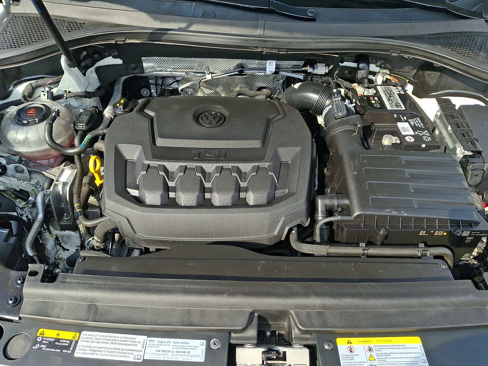 2022 Volkswagen Tiguan SE R-Line Black